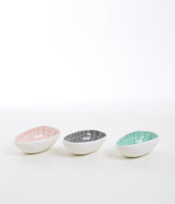Set of 3 porcelain mini bowls